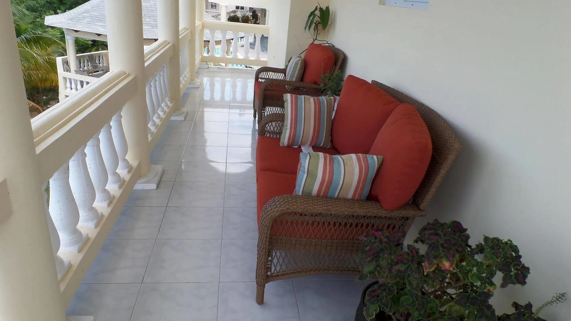 ** Hotel Luxurious Romantic Suite Kensington Montego Bay Jamaica